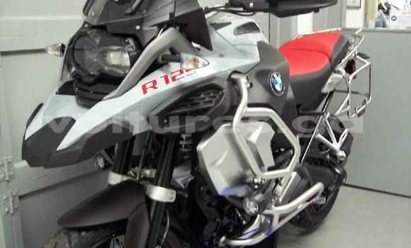 Sayi Sabo BMW R1200GS Adventure Red Motsi in Libreville a estuary Sayi Sabo BMW R1200GS Adventure Red Motsi in Libreville a estuary