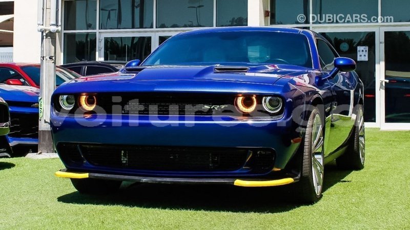 Big with watermark dodge challenger estuary import dubai 6557