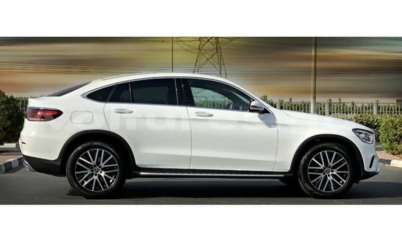 Acheter Import Voiture Mercedes-Benz GLC Blanc à Import - Dubai, Estuaire Acheter Import Voiture Mercedes-Benz GLC Blanc à Import - Dubai, Estuaire