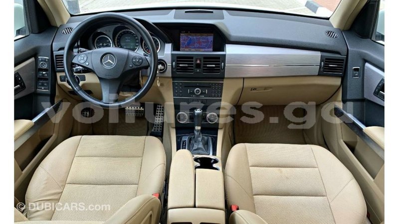 Big with watermark mercedes benz 190 estuary import dubai 6563