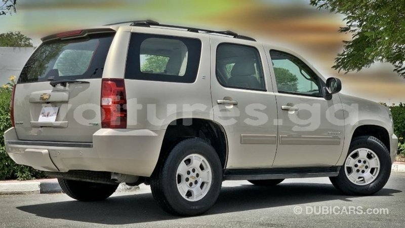 Big with watermark chevrolet tahoe estuary import dubai 6565