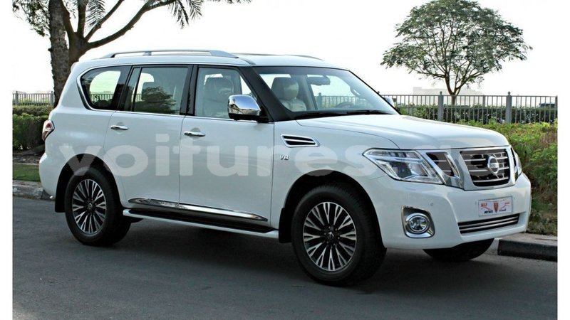 Big with watermark nissan patrol estuary import dubai 6569