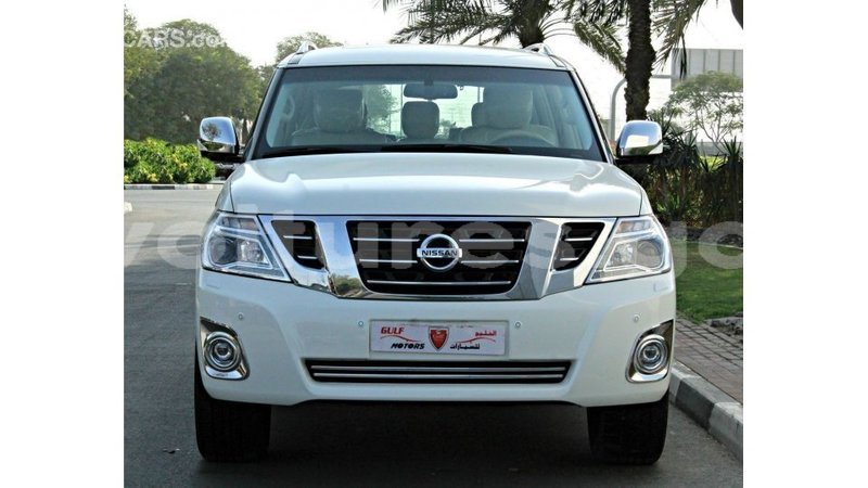 Big with watermark nissan patrol estuary import dubai 6569