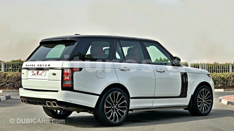 Big with watermark land rover range rover estuaire import dubai 6572