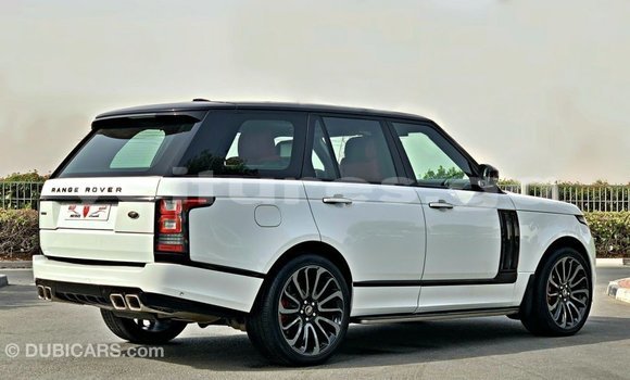 Acheter Import Voiture Land Rover Range Rover Blanc à Import - Dubai, Estuaire Acheter Import Voiture Land Rover Range Rover Blanc à Import - Dubai, Estuaire