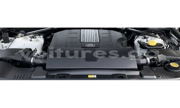 Acheter Import Voiture Land Rover Range Rover Blanc à Import - Dubai, Estuaire Acheter Import Voiture Land Rover Range Rover Blanc à Import - Dubai, Estuaire