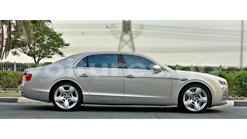 Big with watermark bentley flying spur estuaire import dubai 6574