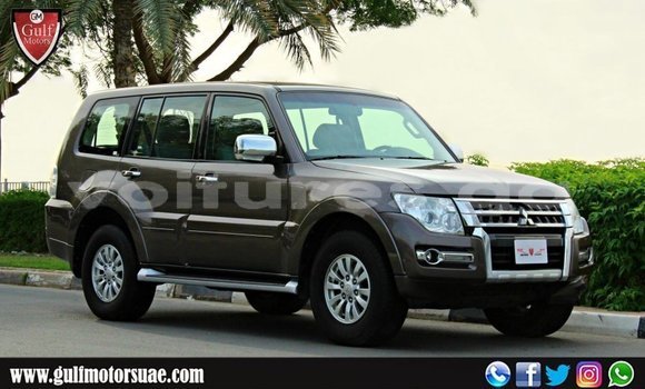 Acheter Import Voiture Mitsubishi Pajero Marron à Import - Dubai, Estuaire