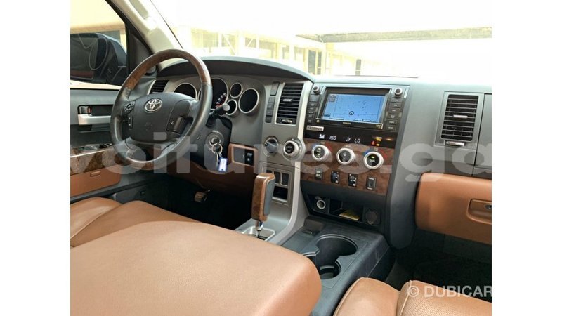 Big with watermark toyota tundra estuary import dubai 6576