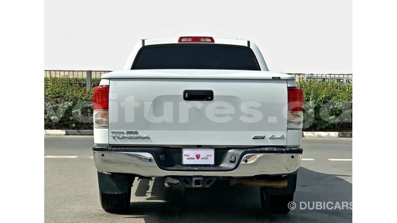 Big with watermark toyota tundra estuary import dubai 6576