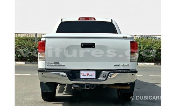 Acheter Import Voiture Toyota Tundra Blanc à Import - Dubai, Estuaire Acheter Import Voiture Toyota Tundra Blanc à Import - Dubai, Estuaire