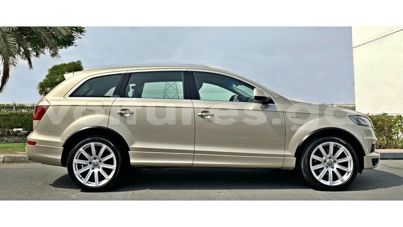 Big with watermark audi q7 estuary import dubai 6577