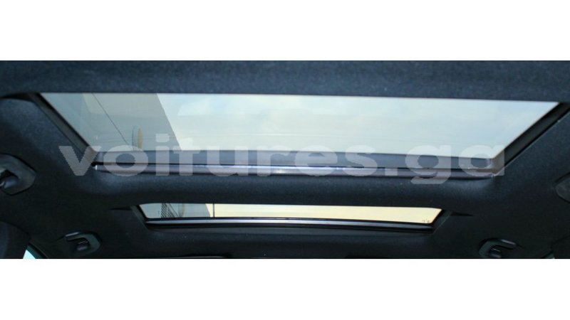 Big with watermark mercedes benz 190 estuary import dubai 6578