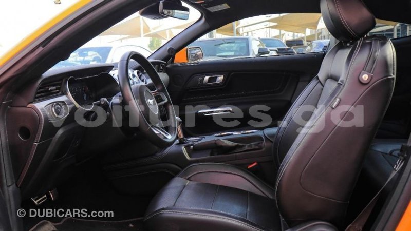 Big with watermark ford mustang estuary import dubai 6581