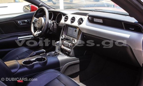 Acheter Import Voiture Ford Mustang Rouge à Import - Dubai, Estuaire Acheter Import Voiture Ford Mustang Rouge à Import - Dubai, Estuaire