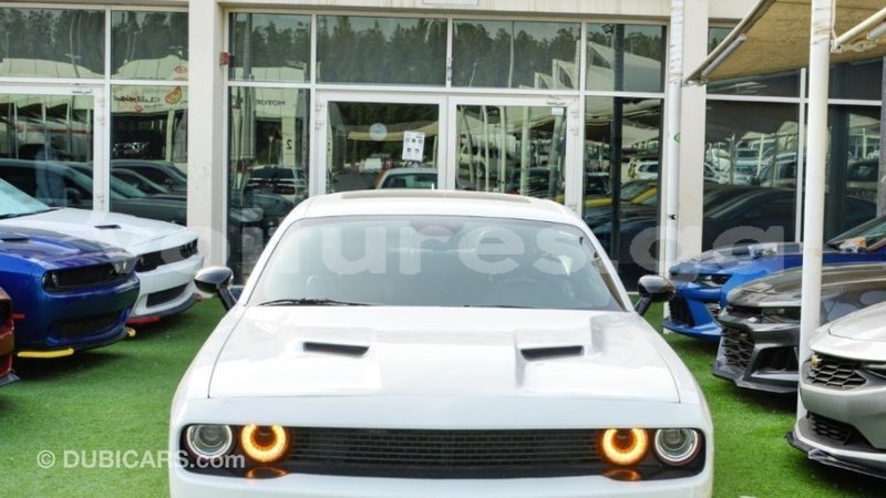 Big with watermark dodge challenger estuary import dubai 6588