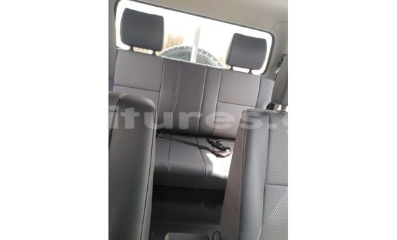 Sayi Imported Toyota Land Cruiser White Mota in Import - Dubai a estuary Sayi Imported Toyota Land Cruiser White Mota in Import - Dubai a estuary