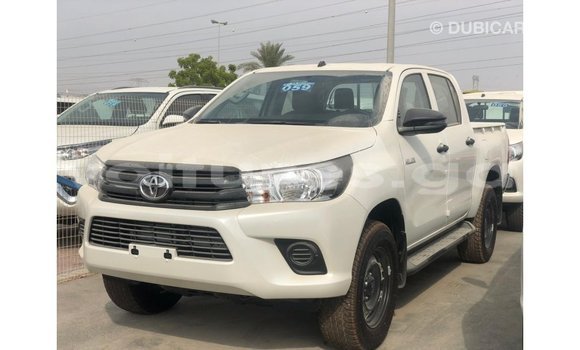 Acheter Import Voiture Toyota Hilux Blanc à Import - Dubai, Estuaire Acheter Import Voiture Toyota Hilux Blanc à Import - Dubai, Estuaire