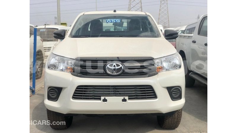 Big with watermark toyota hilux estuary import dubai 6591