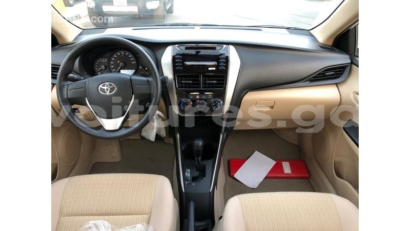 Big with watermark toyota da estuary import dubai 6592