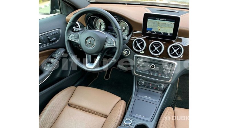 Big with watermark mercedes benz 250 estuary import dubai 6593