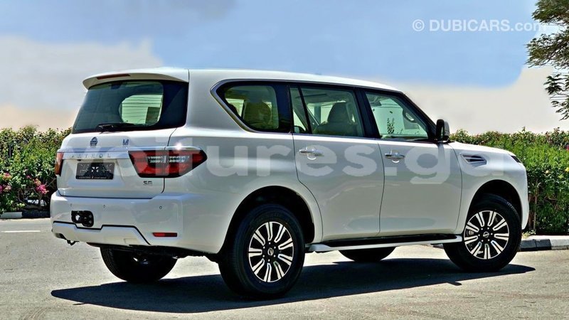 Big with watermark nissan patrol estuary import dubai 6594