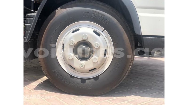 Big with watermark mitsubishi l400 estuary import dubai 6598