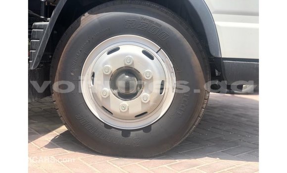 Buy Import Mitsubishi L400 White Truck in Import - Dubai in Estuary Buy Import Mitsubishi L400 White Truck in Import - Dubai in Estuary