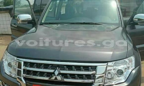 Sayi Na hannu Mitsubishi Pajero Black Mota in Libreville a estuary Sayi Na hannu Mitsubishi Pajero Black Mota in Libreville a estuary