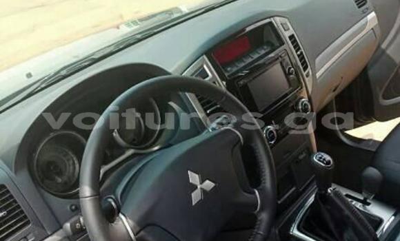 Sayi Na hannu Mitsubishi Pajero Black Mota in Libreville a estuary Sayi Na hannu Mitsubishi Pajero Black Mota in Libreville a estuary