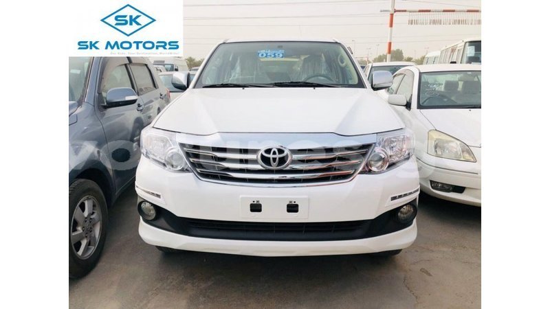 Big with watermark toyota fortuner estuary import dubai 6601