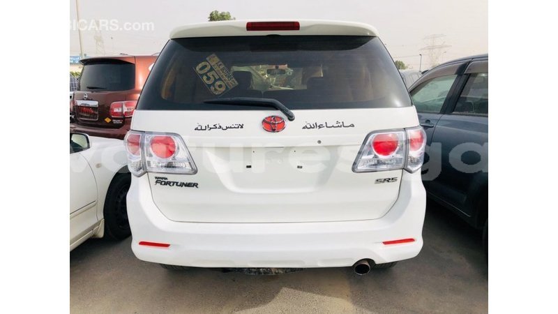 Big with watermark toyota fortuner estuary import dubai 6601