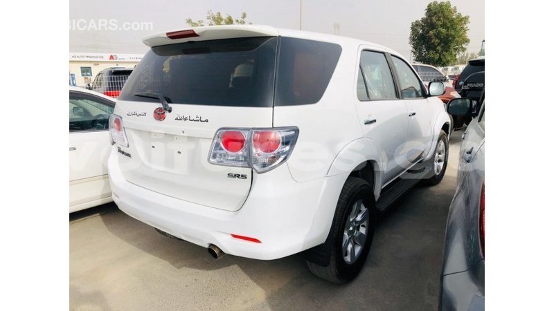 Big with watermark toyota fortuner estuary import dubai 6601