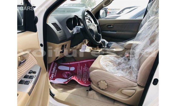 Buy Import Toyota Fortuner White Car in Import - Dubai in Estuary Buy Import Toyota Fortuner White Car in Import - Dubai in Estuary