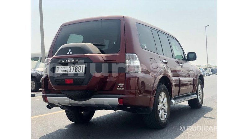 Big with watermark mitsubishi pajero estuary import dubai 6603