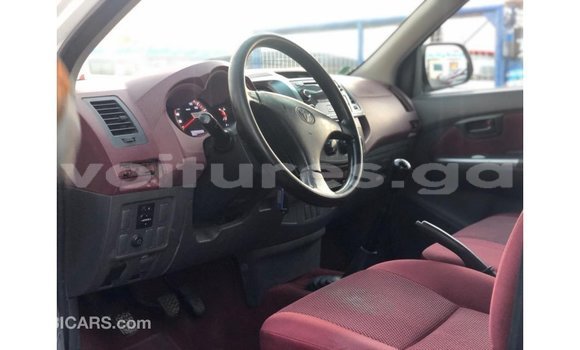 Buy Import Toyota Hilux White Car in Import - Dubai in Estuary Buy Import Toyota Hilux White Car in Import - Dubai in Estuary