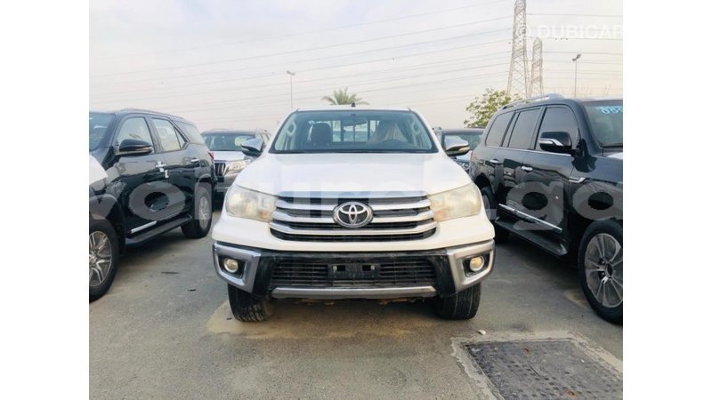 Big with watermark toyota hilux estuary import dubai 6605