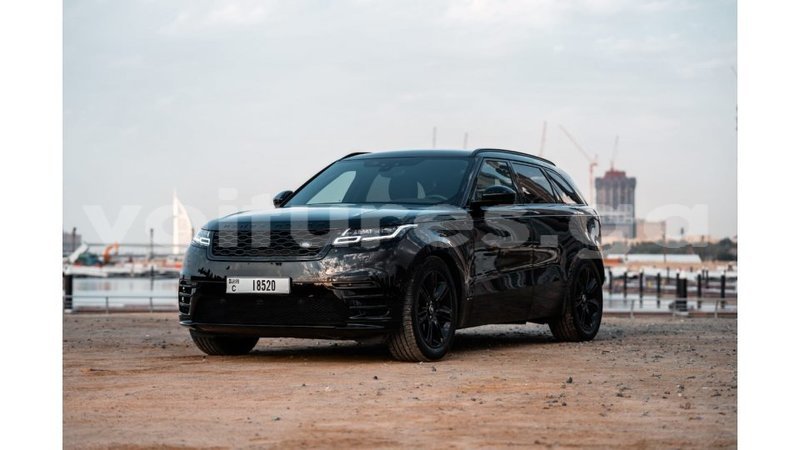 Big with watermark land rover range rover estuary import dubai 6610