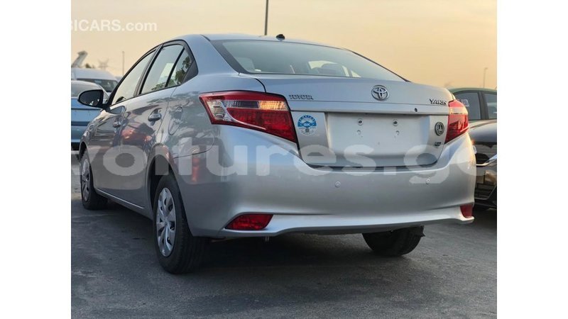 Big with watermark toyota yaris estuary import dubai 6616