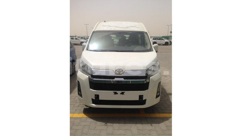 Big with watermark toyota hiace estuary import dubai 6619