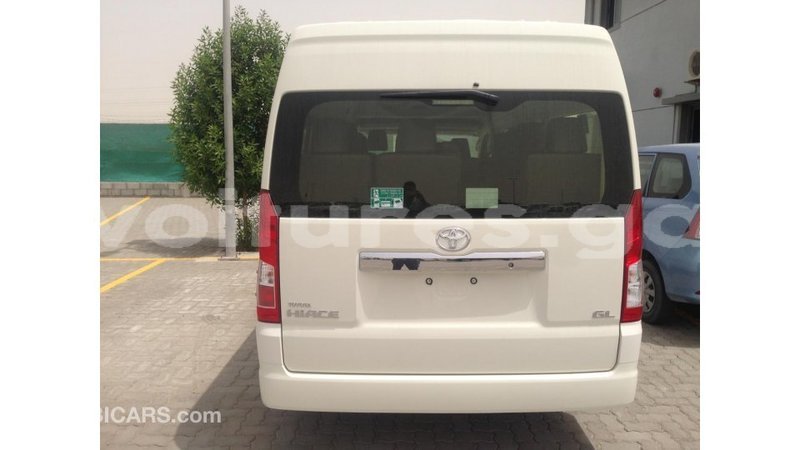 Big with watermark toyota hiace estuary import dubai 6619