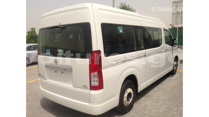 Big with watermark toyota hiace estuary import dubai 6619