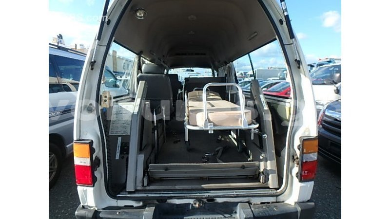 Big with watermark nissan caravan estuary import dubai 6622