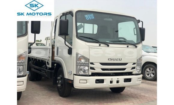 Acheter Import Utilitaire Isuzu FTR 850 Blanc à Import - Dubai, Estuaire