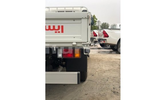 Buy Import Isuzu FTR 850 White Truck in Import - Dubai in Estuary Buy Import Isuzu FTR 850 White Truck in Import - Dubai in Estuary