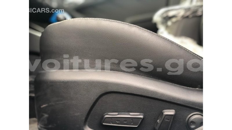 Big with watermark kia cerato estuaire import dubai 6624