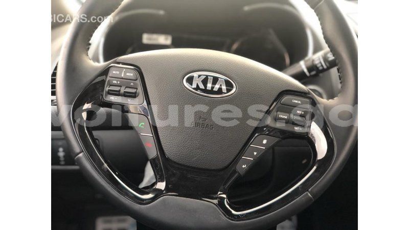 Big with watermark kia cerato estuary import dubai 6624