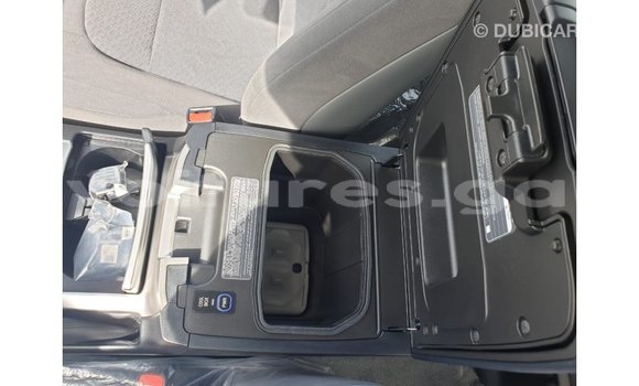 Acheter Import Voiture Toyota Land Cruiser Noir à Import - Dubai, Estuaire Acheter Import Voiture Toyota Land Cruiser Noir à Import - Dubai, Estuaire