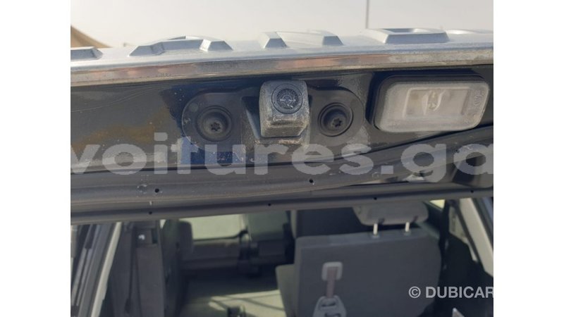 Big with watermark toyota land cruiser estuaire import dubai 6625