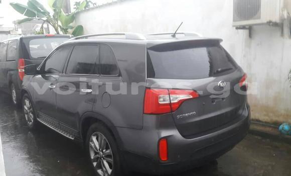 Sayi Na hannu Kia Rio Azurfa Mota in Libreville a estuary Sayi Na hannu Kia Rio Azurfa Mota in Libreville a estuary